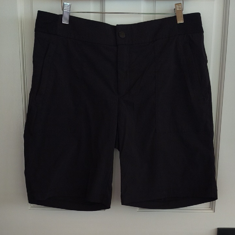 Athleta Women's Black Shorts, Size 12